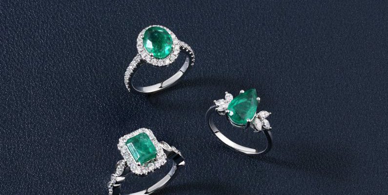 Scuba Accessories - Photographing Jewellery. so hard but so Rewarding!