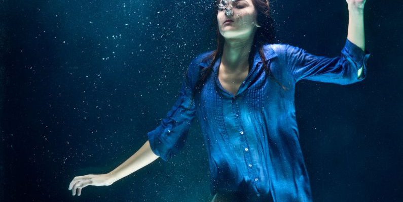 Thistlegorm Diving - Underwater Photography of Woman